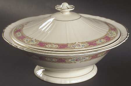 Raleigh Pink Round Covered Vegetable