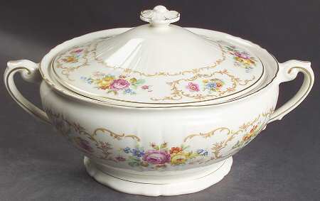 Riviera Round Covered Vegetable