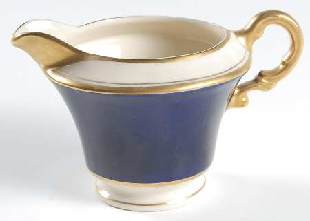 Royal Court Creamer