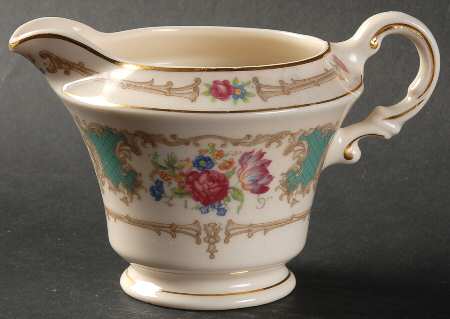 Romance Green Creamer