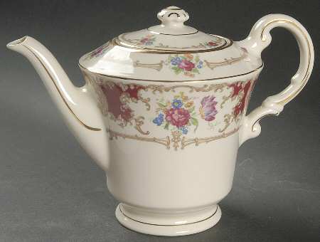 Romance Maroon Teapot & Lid