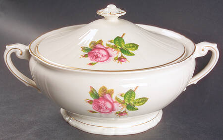 Rosalie Round Covered Vegetable