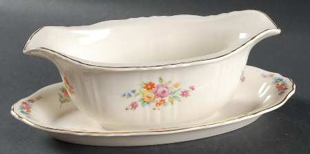 Rosemoor Gravy Boat with Attached Underplate