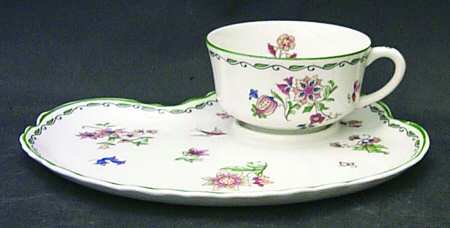 Roslyn Snack Plate & Cup Set