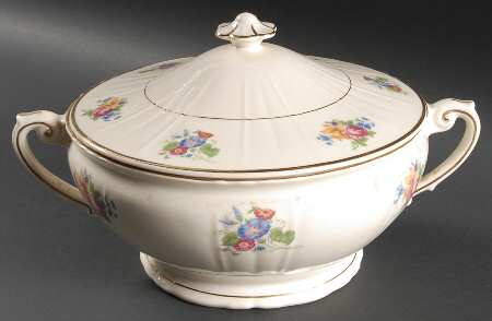 Santa Rosa Round Covered Vegetable by Syracuse