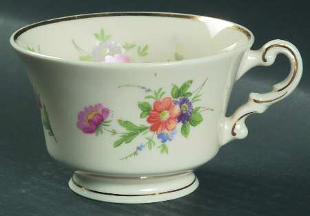 Selma Footed Cup