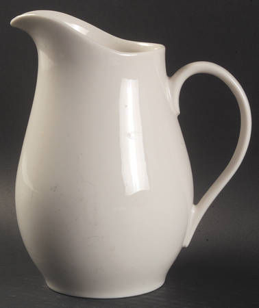 Serene 32 Oz Pitcher