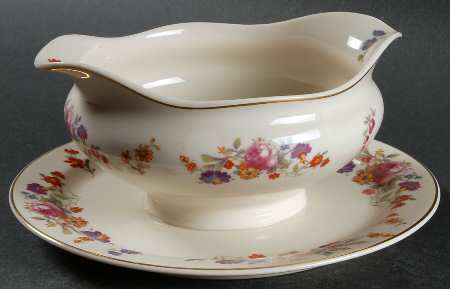 Sharon Round Gravy Boat/Attached Underplate
