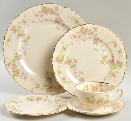 Stansbury 40 Piece Estate Set
