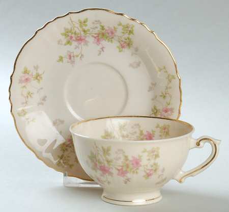 Stansbury Footed Cup & Saucer Set