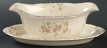 Stansbury Gravy Boat with Attached Underplate