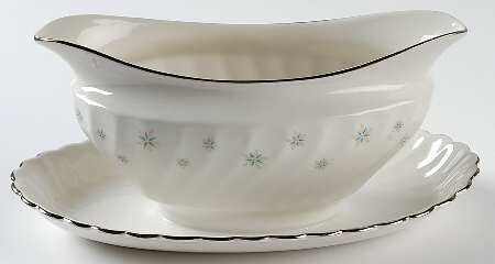 Stardust Gravy Boat with Attached Underplate