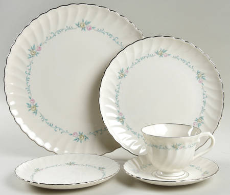 Sweetheart 5 Piece Place Setting