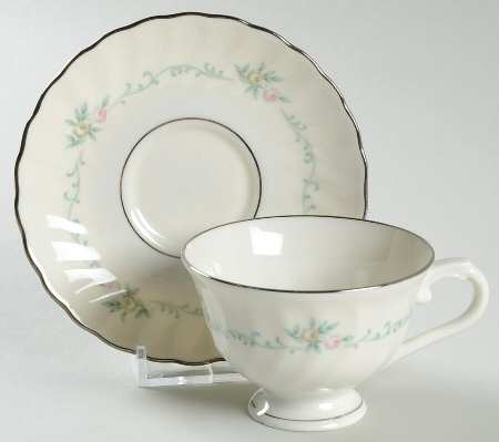 Sweetheart Footed Demitasse Cup & Saucer Set