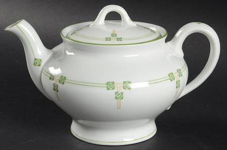 Tudor Rose Teapot & Lid