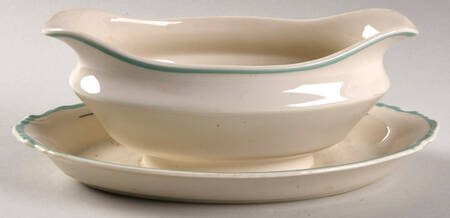 SY148 Gravy Boat with Attached Underplate