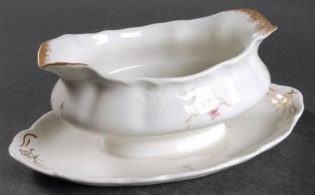 50204 Gravy Boat with Attached Underplate