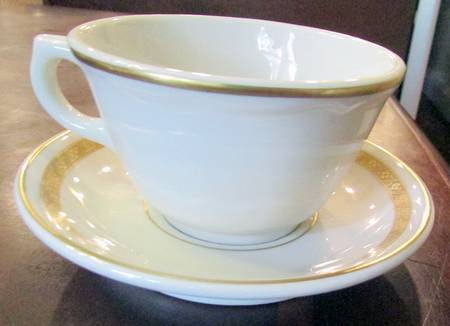 SY228 Flat Cup & Saucer Set
