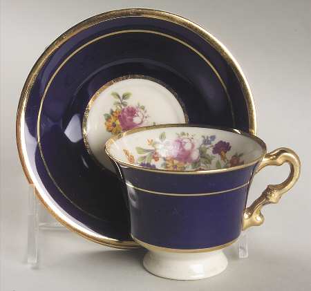 SY63 Footed Demitasse Cup & Saucer Set