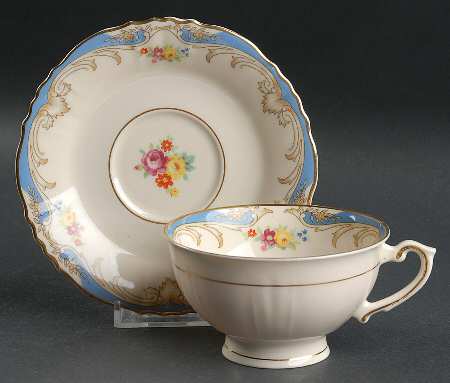 Symphony Footed Cup & Saucer Set