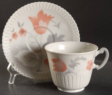 Vogue Coral Flat Cup & Saucer Set