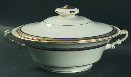 Wayne Blue (Fine China) Round Covered Vegetable