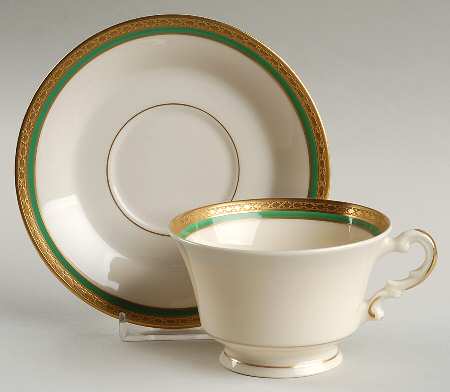 Wayne Green Footed Cup & Saucer Set