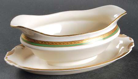 Wayne Green Gravy Boat with Attached Underplate