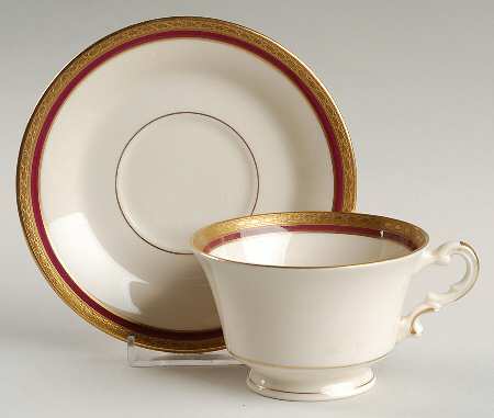 Wayne Maroon Footed Cup & Saucer Set