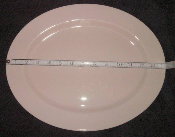 Wellington 14" Oval Serving Platter