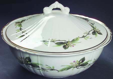 Westvale Round Covered Vegetable by Syracuse