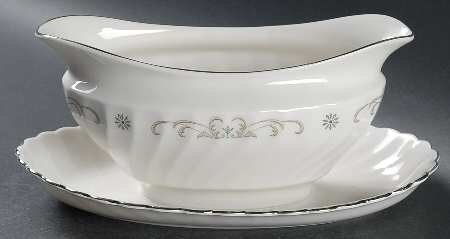 Westminster Gravy Boat with Attached Underplate
