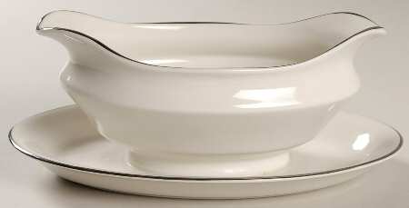 Yorktown Gravy Boat with Attached Underplate