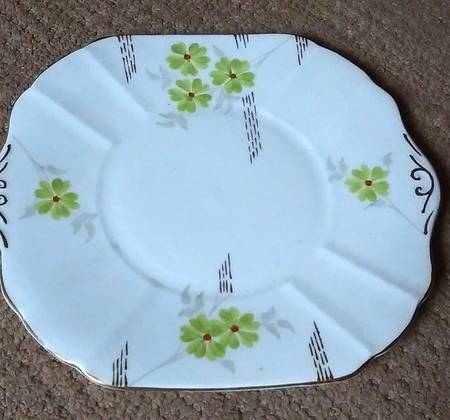 SYC1 Square Handled Cake Plate