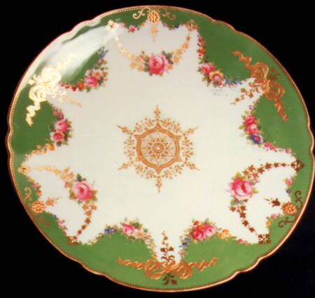 R4694 by Spode
