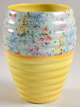 Melody (Smooth, Yellow Trim) 7" Vase