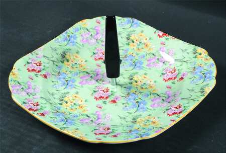 Melody (Smooth, Yellow Trim) Round Serving Plate with Handle (SP)