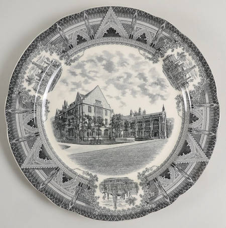 University of Chicago Black (Scalloped) by Spode