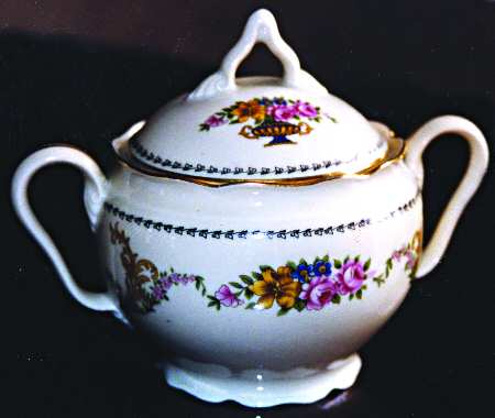 HCZ16 Sugar Bowl & Lid
