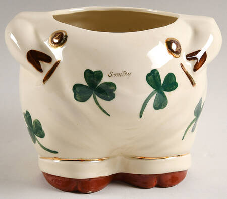 Smiley Pig  Cookie Jar #31 No Lid