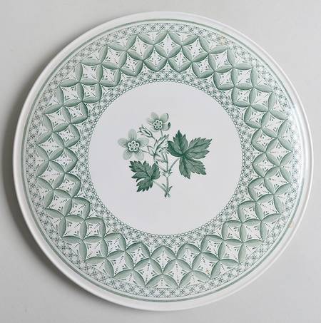 Geranium Green (Camilla Shape, Newer) Cake Plate