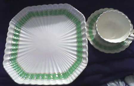 SP104 Square Cake Plate