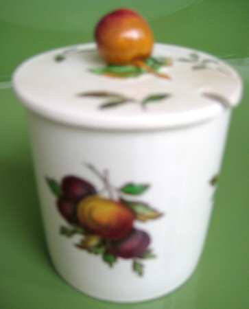 F1069 by Spode