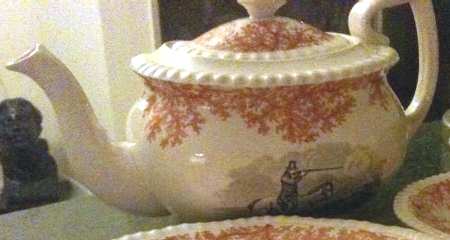 SP108 Teapot & Lid