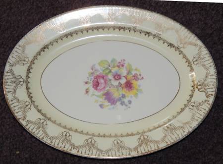 STT112 14" Oval Serving Platter