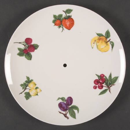 SLT97 Round Serving Plate with Handle (DP)