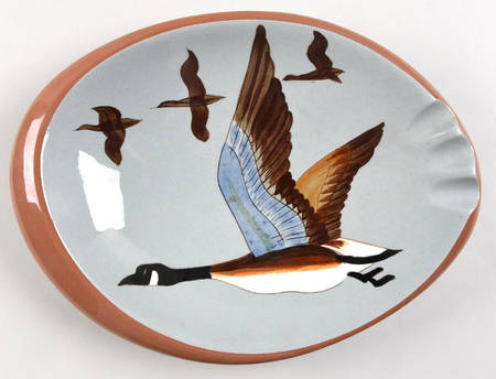 Sportsmen's Giftware 10" Ashtray