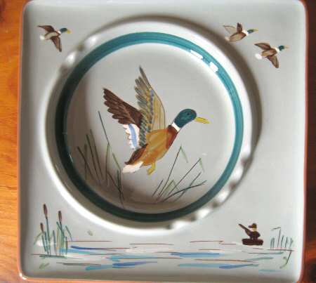 Sportsmen's Giftware 9" Square Ashtray