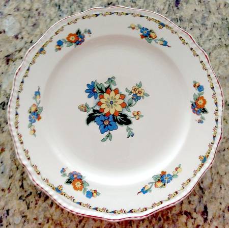 STB113 Dinner Plate