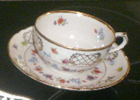 SCH156 Flat Cup & Saucer Set